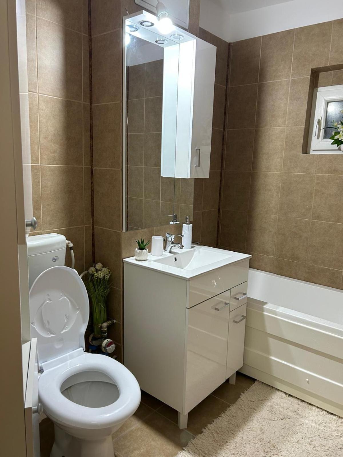 Jasminique Suite Крайова Екстериор снимка